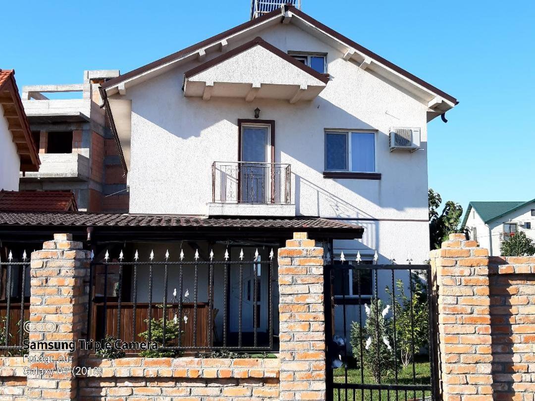 Casa Alba 호텔 Năvodari 외부 사진