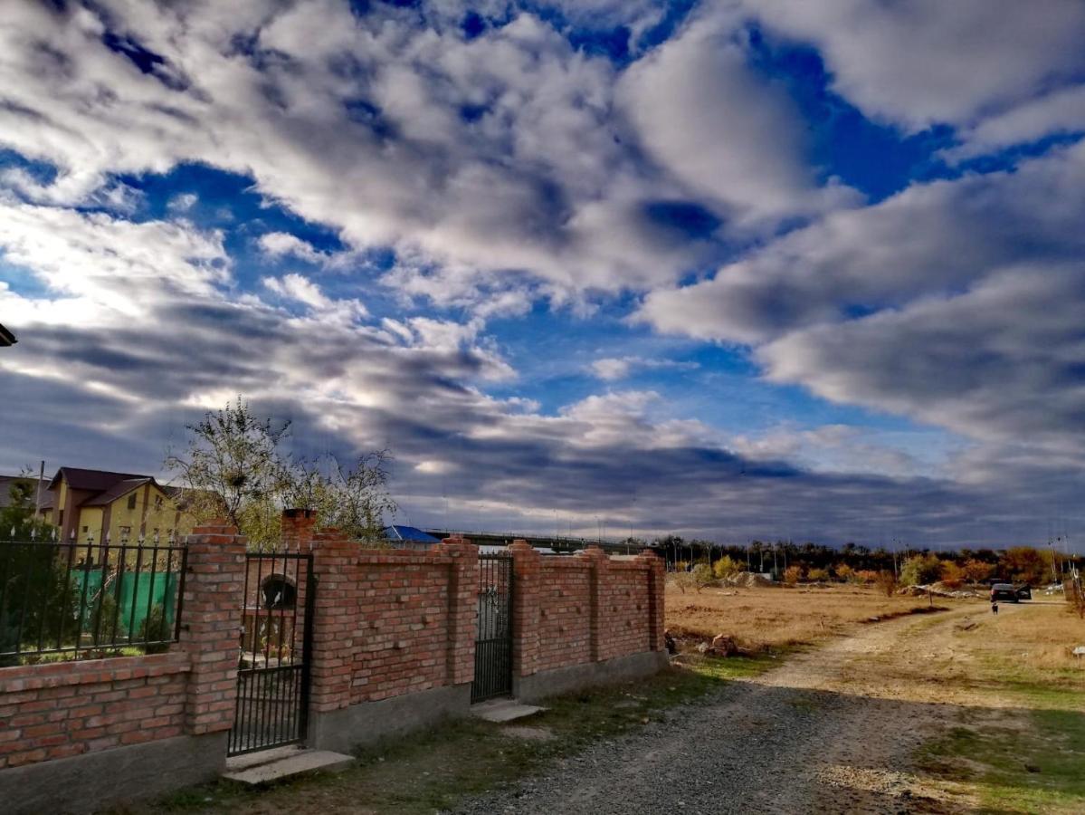 Casa Alba 호텔 Năvodari 외부 사진